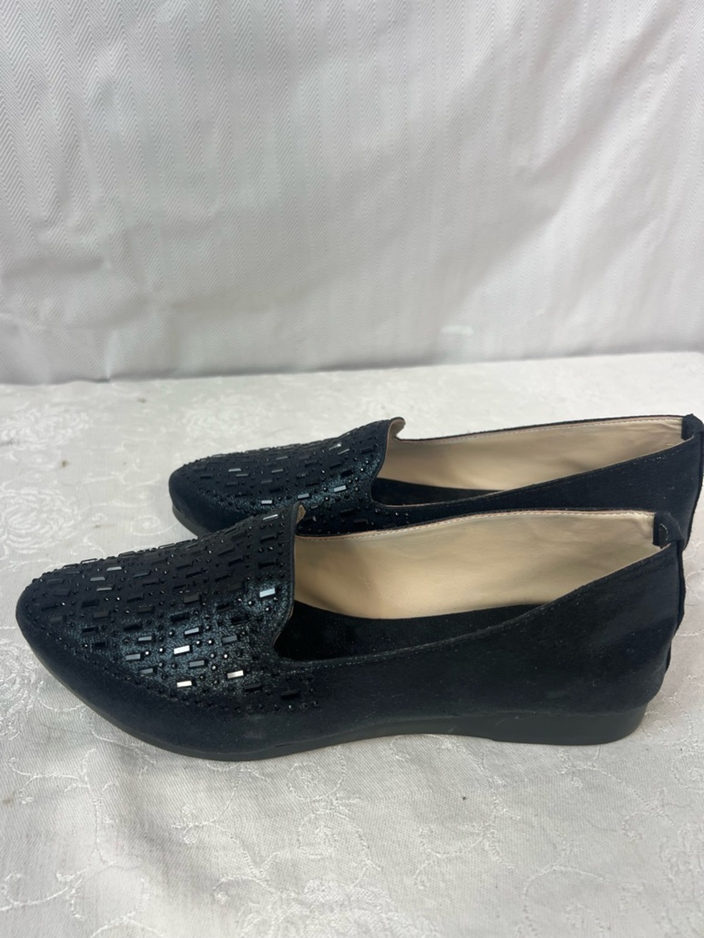 Patrizia Shoes Black Slip On Loafers Beaded .5” Heels Vegan Leather NWOT 38/7.5👍 - Picture 6 of 11